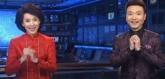 2020051614081313.jpg 男女拱手礼.jpg